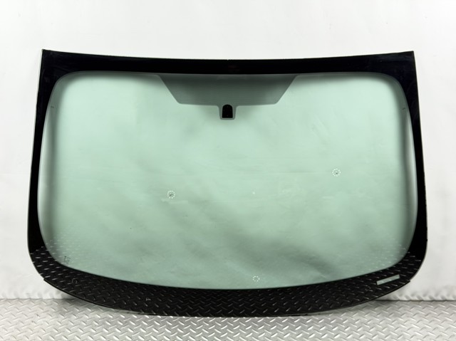 Скло лобове DS73F03100A FORD