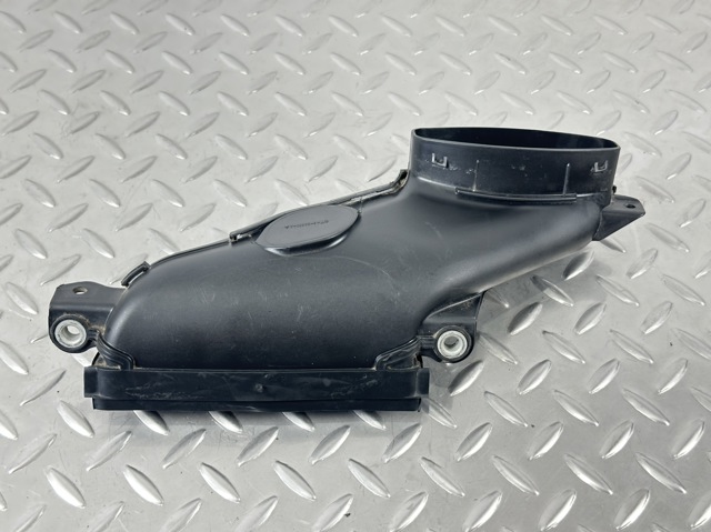 Повітроприймач DS7Z9C675A FORD