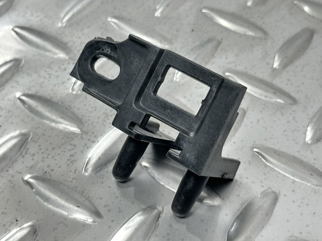 Буфер капота гумовий HS7316C618BA FORD