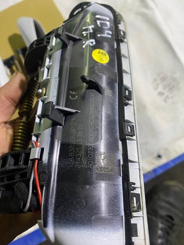 Ручка передньої двері зовнішня права 11A837206BP VAG