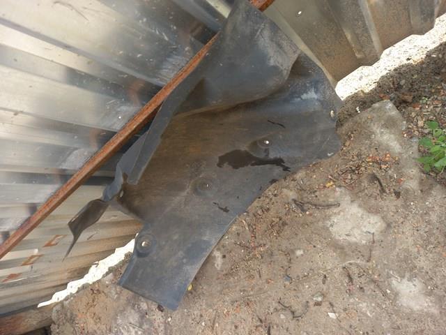 Підкрилок переднього крила, правий задній 638452868R RENAULT