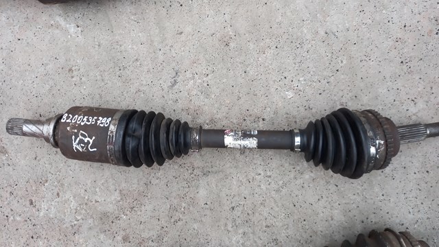 Привід лівий 8200535798 RENAULT