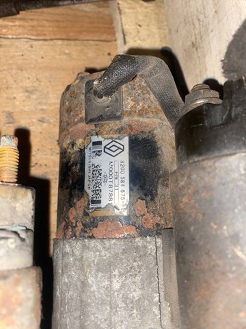 Стартер автомобільний 8200584675 RENAULT