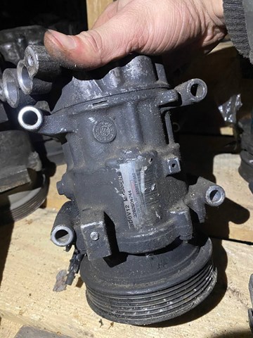 Компресор кондиціонера 8200716562 RENAULT