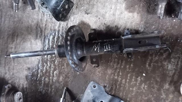 Амортизатор передній 8200868516 RENAULT