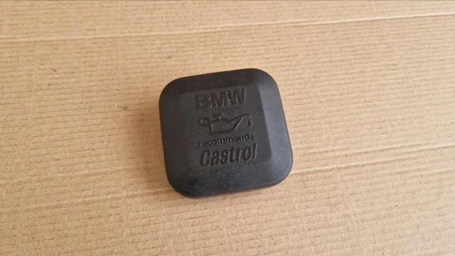 Кришка маслозаливной горловини 11127509328 BMW