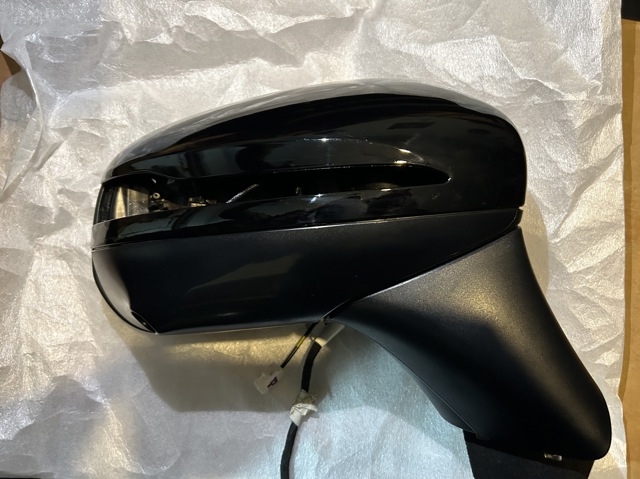 Праве бічне дзеркало A2968104801 MERCEDES
