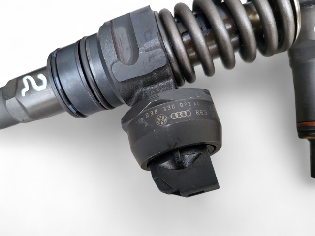 Форсунки електромагнітні 038130079GX VAG