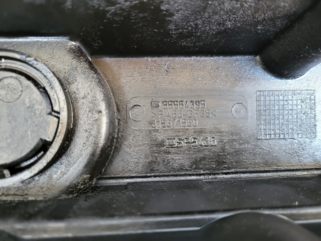 Кришка клапанів 55564395 OPEL