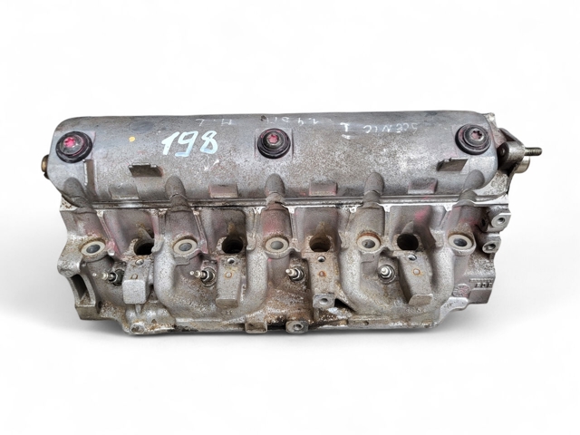 Головка циліндрів 7701477266 RENAULT