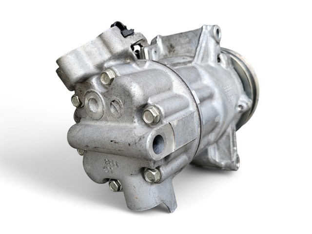 Компресор системи кондиціювання 926002888R RENAULT