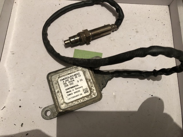 Датчик оксидів азоту NOX, задній 0009053503 MERCEDES