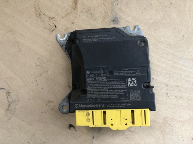 Блок управління airbag 9079000304 MERCEDES