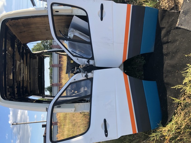 Дверка передня права A9067200105 MERCEDES