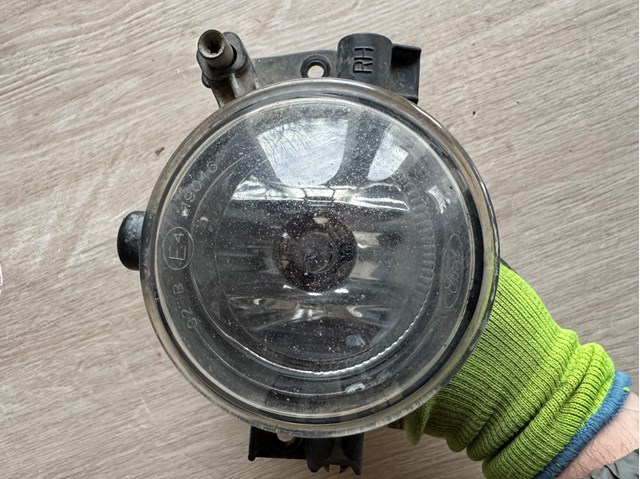 Туманка права 3M5115K201AA FORD