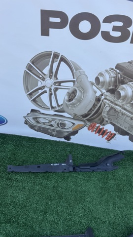 Кронштейн кріплення крила переднього лівого верхній 7S71A02079AE FORD