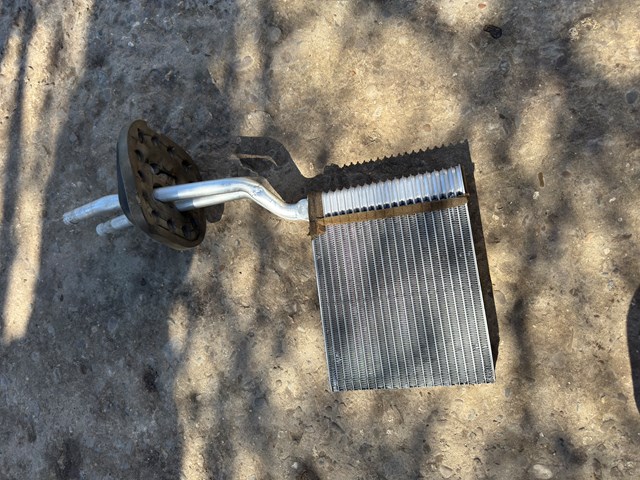 Теплообмінник VP3M5H18476EA FORD