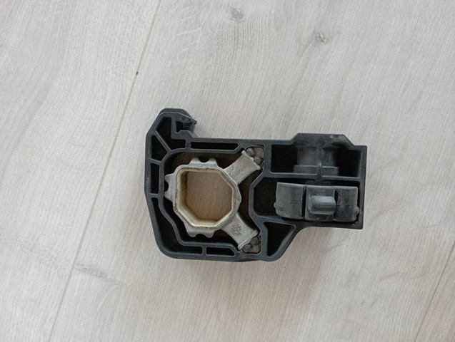 Подушка радіатора охолодження, нижня 17117575248 BMW