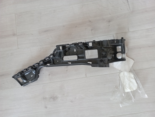 Лівий кронштейн кріплення бампера заднього 7P6807375C VAG
