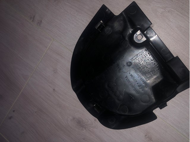 Лючок підкрилка переднього лівого 8W0805583A VAG