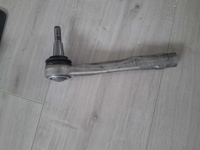 Наконечник рульовий 9J1423812B PORSCHE