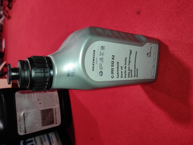 Масло для роздавальної коробки G055532A2 VAG