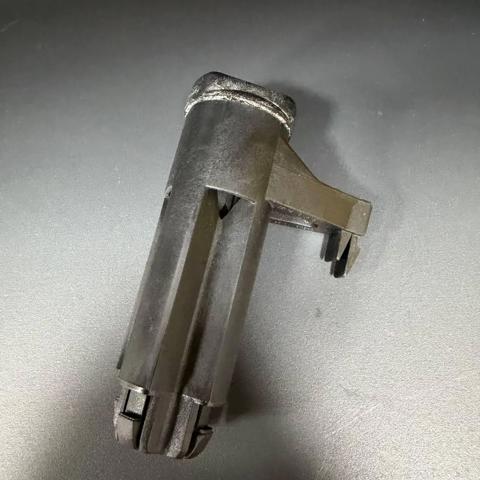 Подушка радіатора охолодження, верхня 1695234 FORD