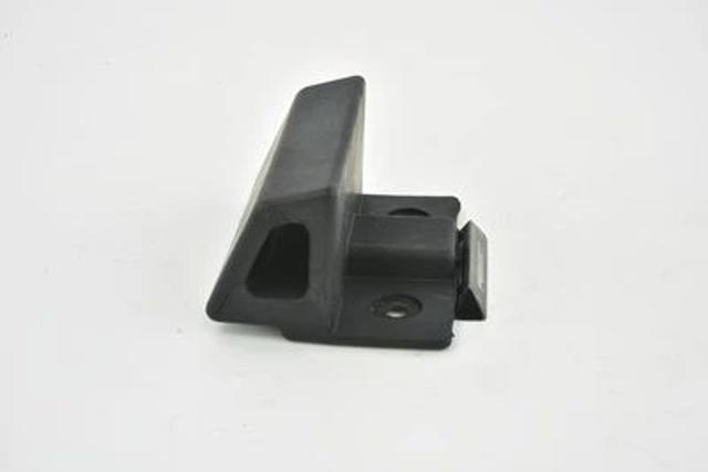 Відбійник п'ятої двері 2N11N40452BB FORD