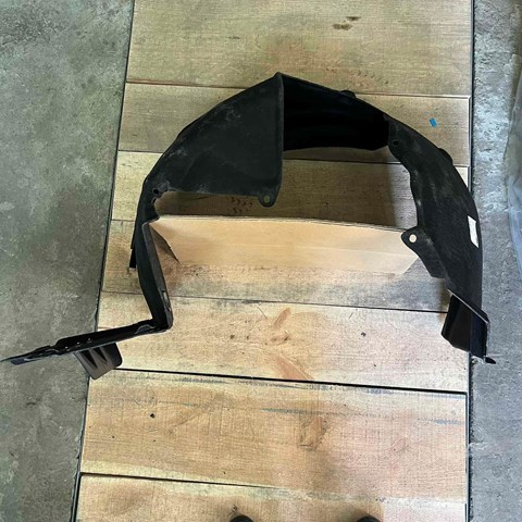 Підкрилки передні праві 741003W0A00 HONDA