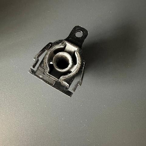 Подушка кріплення радіатора верхня TCLX6Z8125A TCparts