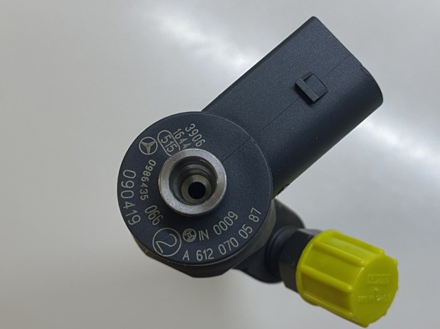 Форсунки електромагнітні 0445110204 BOSCH