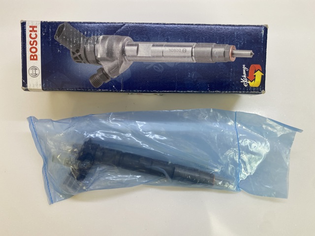 Форсунка паливна 0445110352 BOSCH