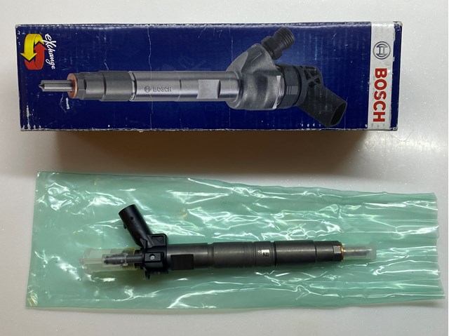 Форсунка дизельна в зборі, розпилювач + тримач 0445116001 BOSCH