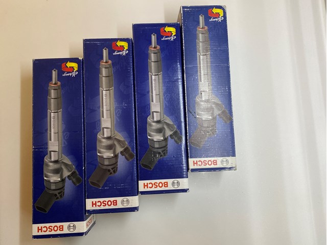 Форсунка інжектора 0445120064 BOSCH