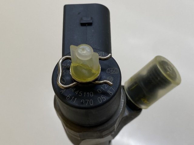 Форсунка паливна 0986435004 BOSCH