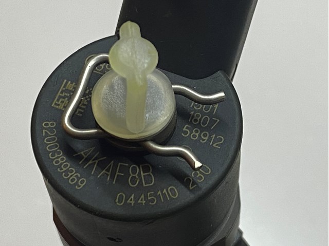 Форсунка дизельна в зборі, розпилювач + тримач Suzuki Grand Vitara