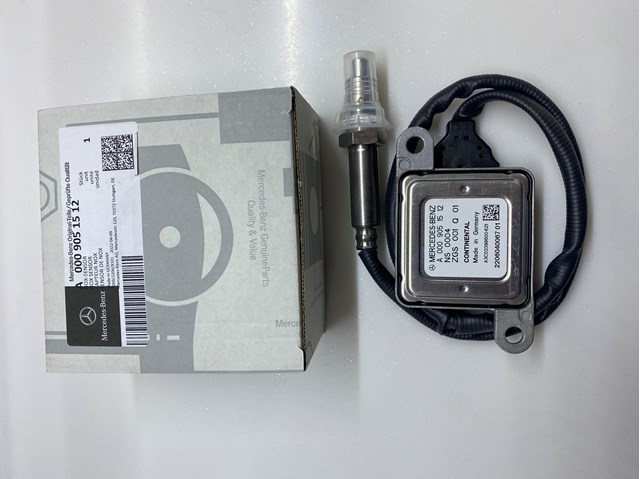 Датчик оксидів азоту NOX A0009051512 MERCEDES