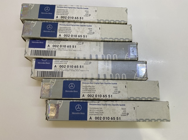 Форсунка паливна A0060175721 MERCEDES