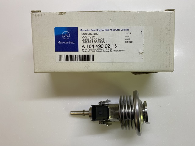 Форсунка вприскування AD BLUE A1644900213 MERCEDES