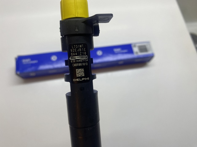 Форсунка дизельна в зборі, розпилювач + тримач R00101DP DELPHI