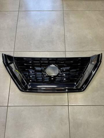 Облицювання радіатора 623106RR0B NISSAN