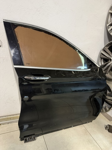 Дверка передня права H01005NAMA NISSAN
