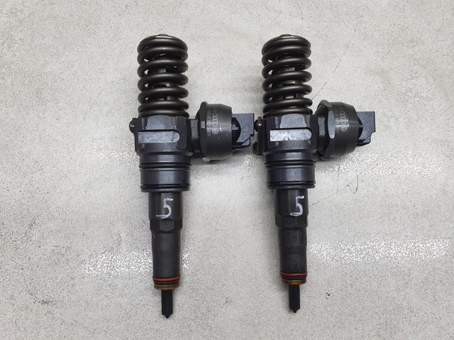 Форсунка паливна 038130073BQ VAG