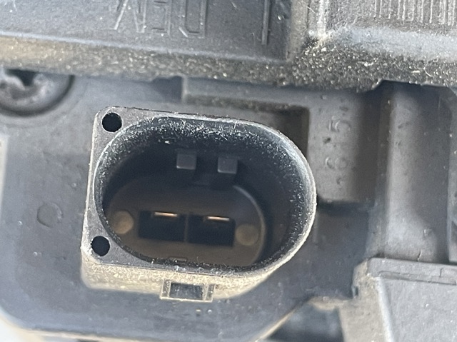 Генератор автомобільний 03F903023F VAG