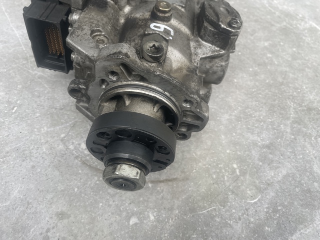 Насос паливний високого тиску (ПНВТ) - DIESEL 0470504211 OPEL