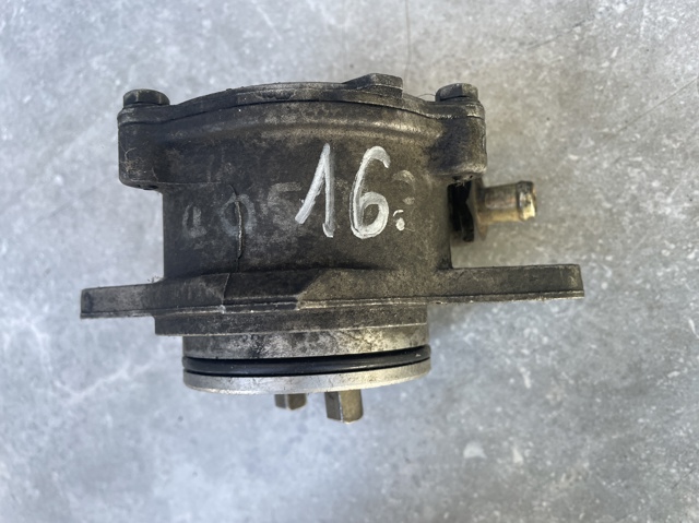 Насос вакуумний 06J145100B VAG