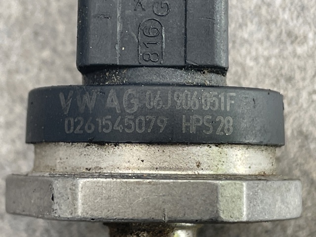 Датчик тиску палива 06J906051F VAG