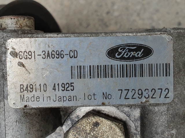 Насос кермового управління 1674663 FORD