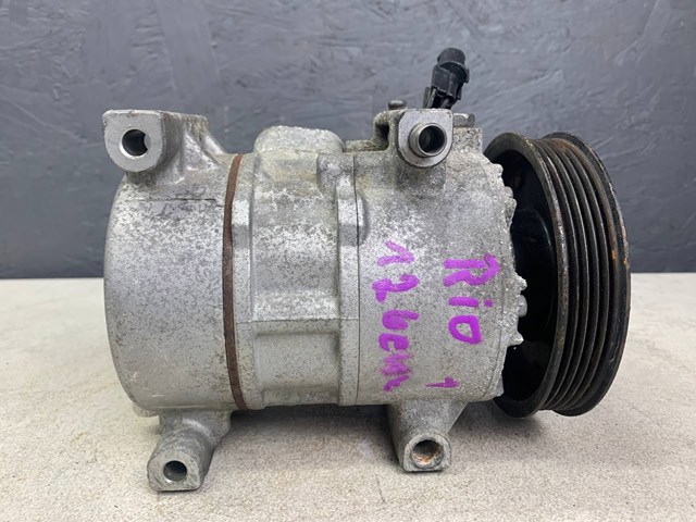 Насос кондиціонера 1A3AE02300 HYUNDAI