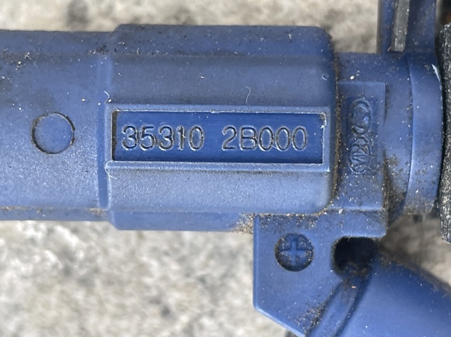 Форсунка паливна 353102B000 HYUNDAI